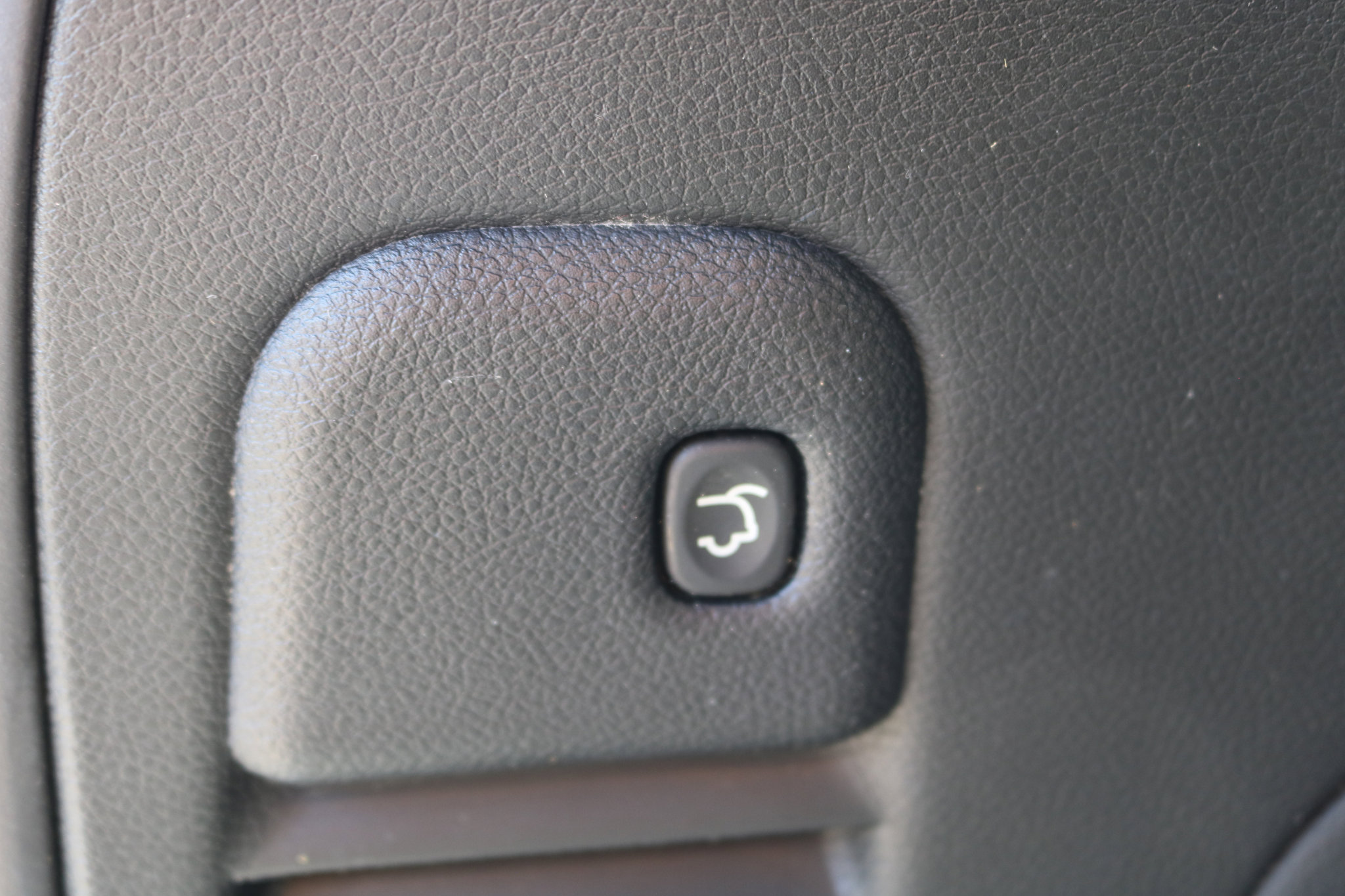 Used 2021 Jeep Grand Cherokee Limited w/ Luxury Group II image 42