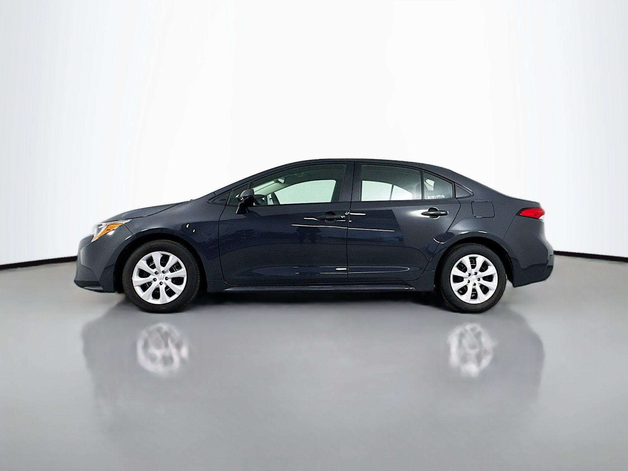 Certified 2026 Toyota Corolla LE FWD image 4
