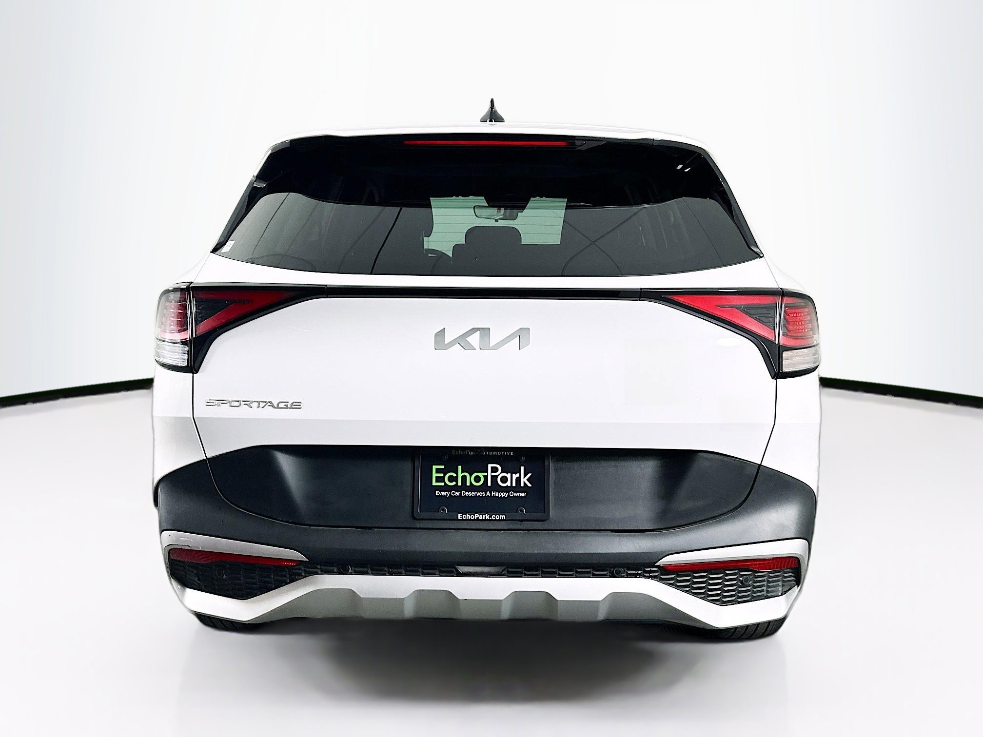 Used 2025 Kia Sportage LX image 7