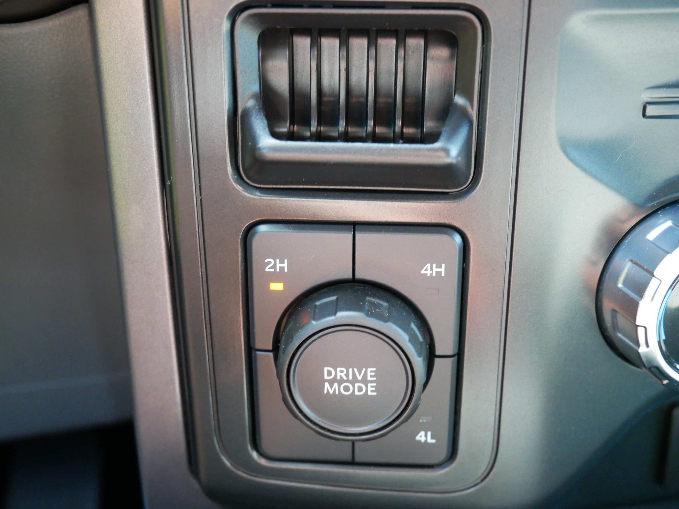 Used 2025 Ford F150 XLT w/ Equipment Group 301A Standard AWD/4WD image 29
