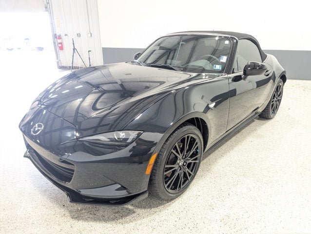 Used 2024 MAZDA MX-5 Miata Club RWD image 7