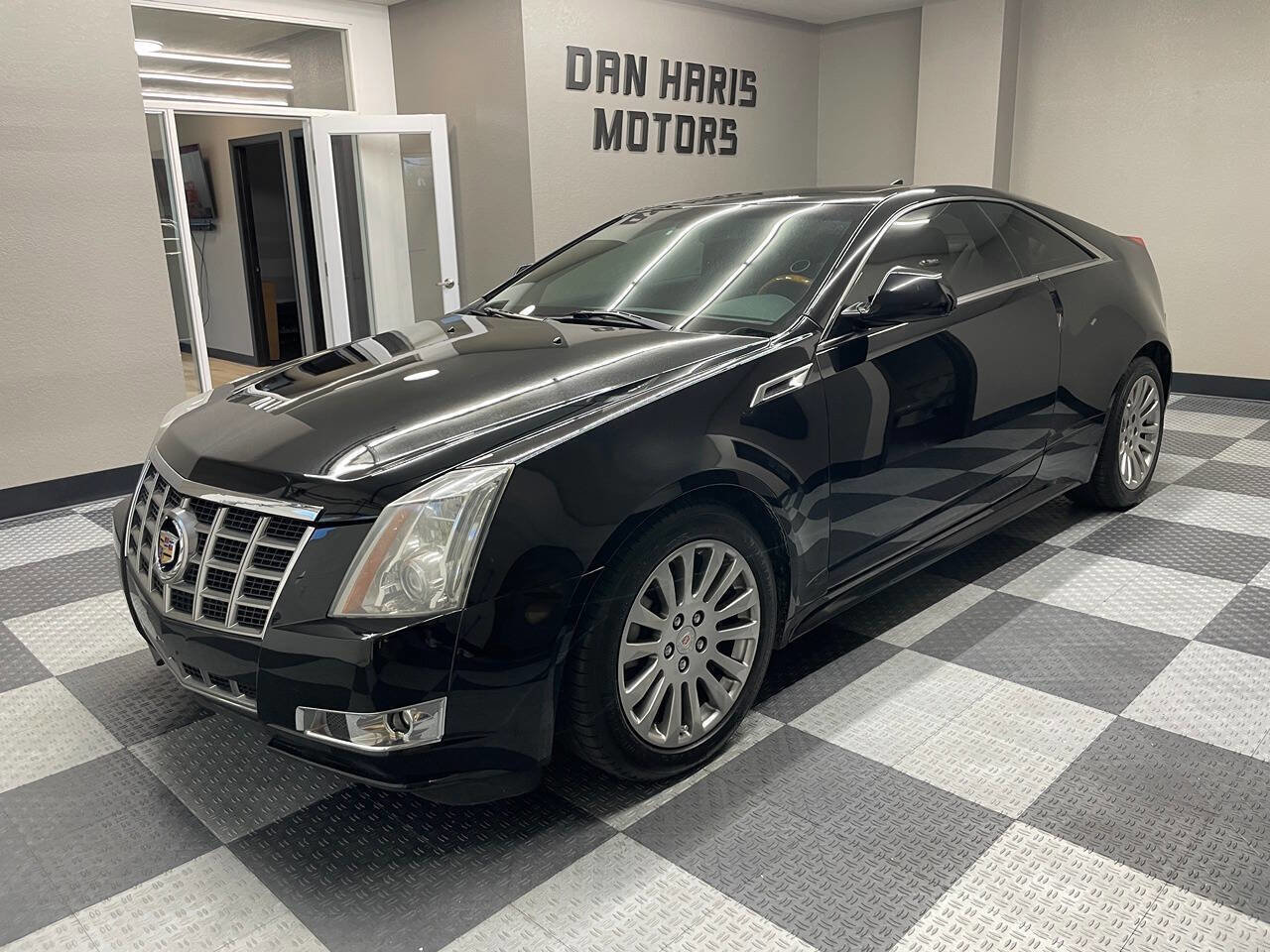 Used 2013 Cadillac CTS Performance w/ Performance Luxury Package AWD/4WD image 2