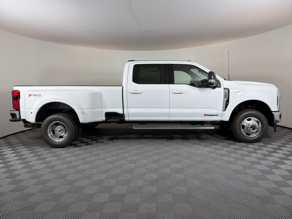 New 2026 Ford F350 Lariat AWD/4WD image 2