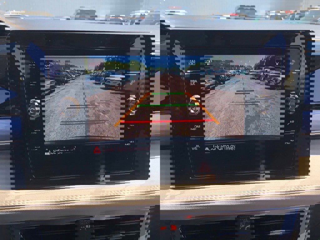 New 2025 Volkswagen Taos SEL image 26