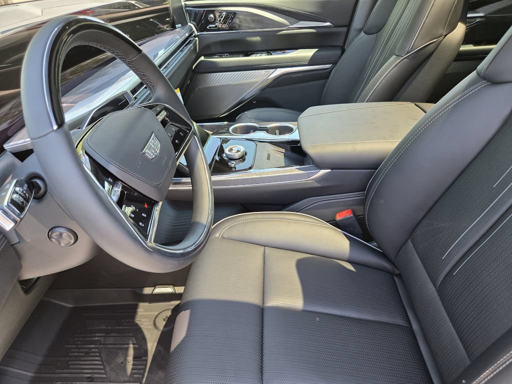 New 2026 Cadillac Escalade IQL Sport 2 w/ LPO, Floor Liner Package AWD/4WD image 8