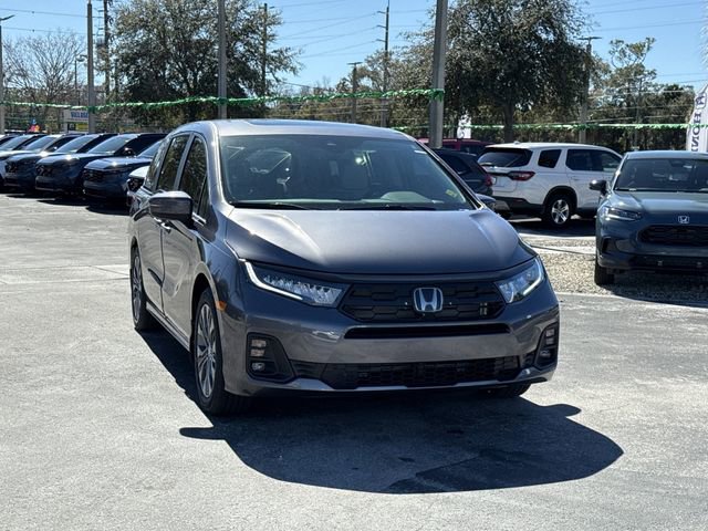 New 2026 Honda Odyssey Touring image 3