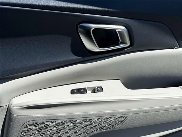 New 2025 Kia Carnival EX image 27