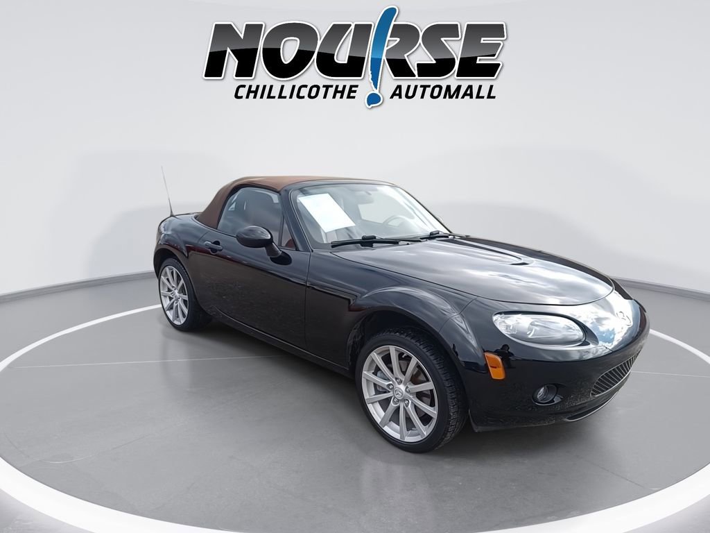 Used 2008 MAZDA MX-5 Miata Grand Touring w/ Premium Pkg image 2