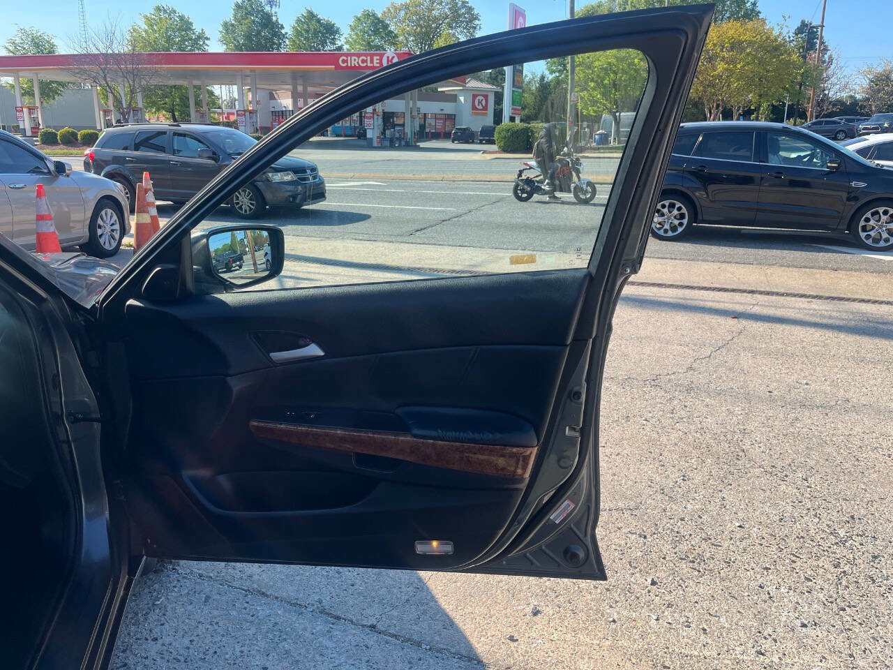 Used 2012 Honda Accord EX-L image 17