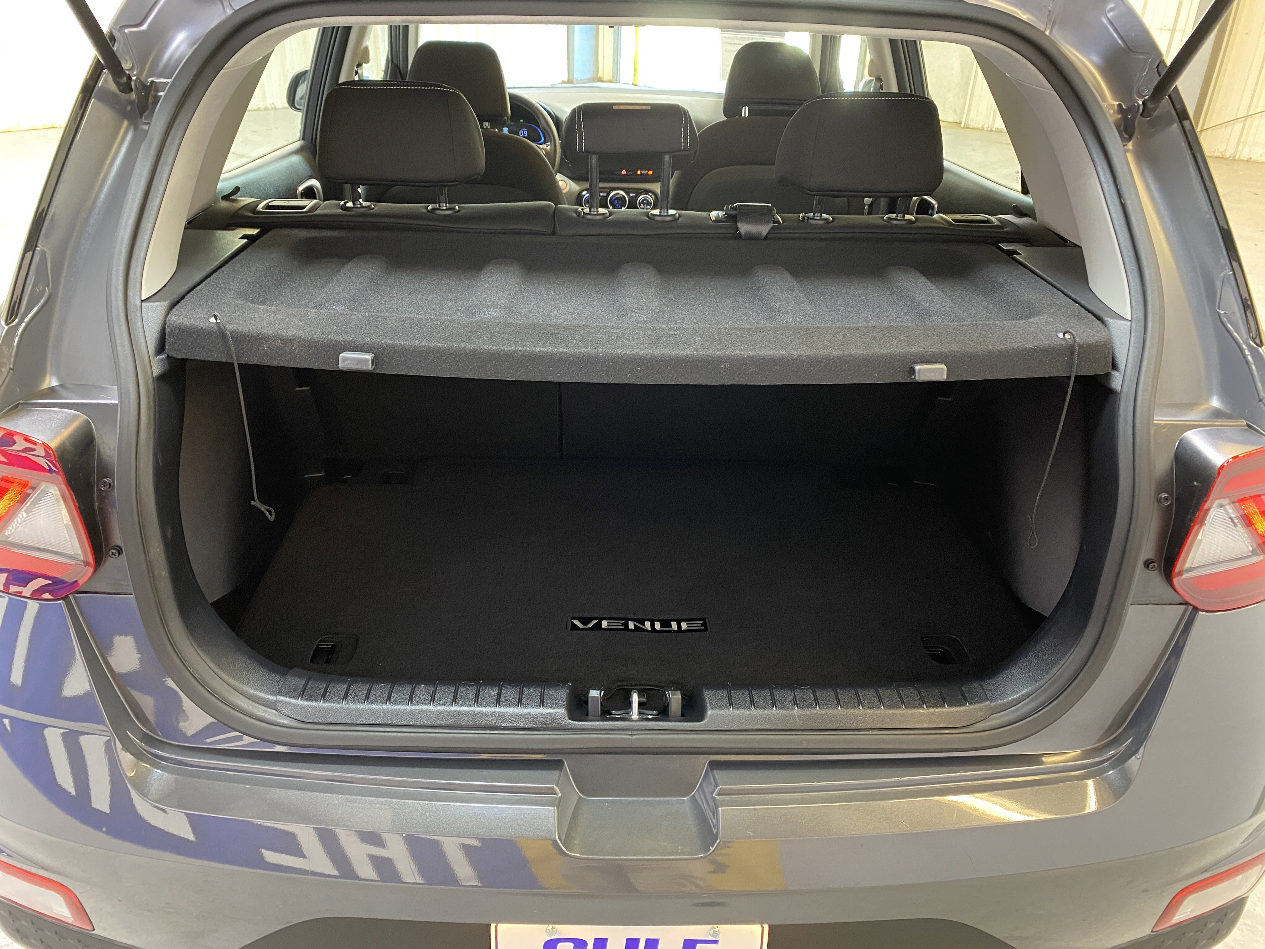 Used 2024 Hyundai Venue SEL image 28