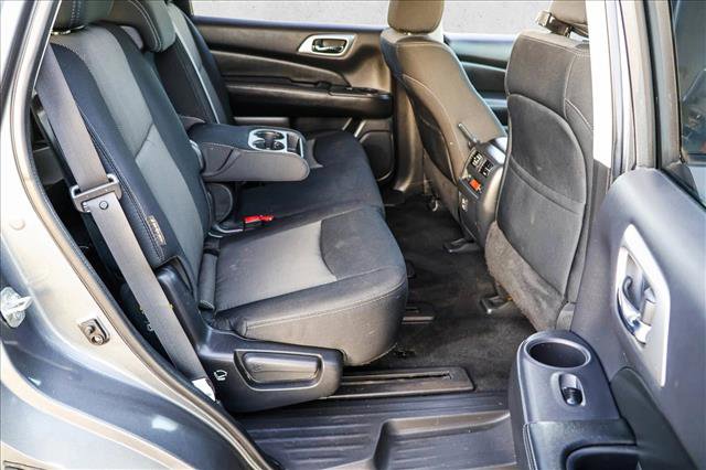 Used 2018 Nissan Pathfinder S image 25