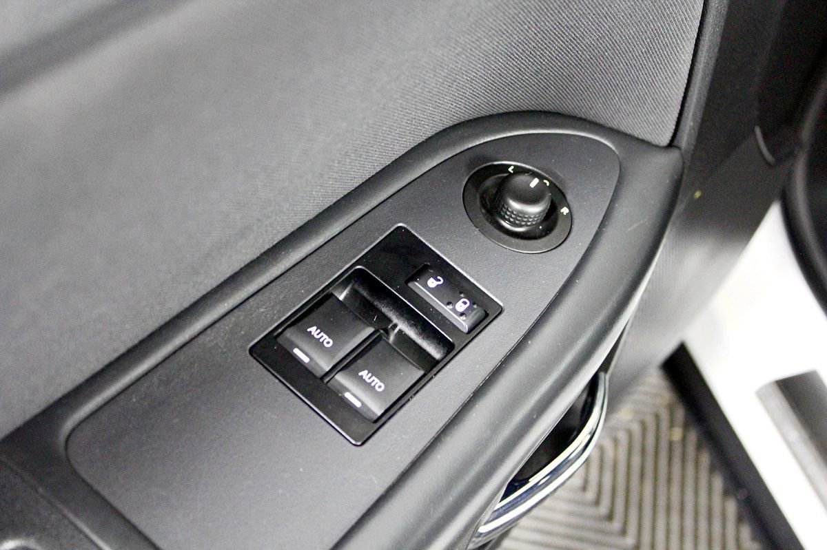 Used 2012 Dodge Challenger R/T image 15