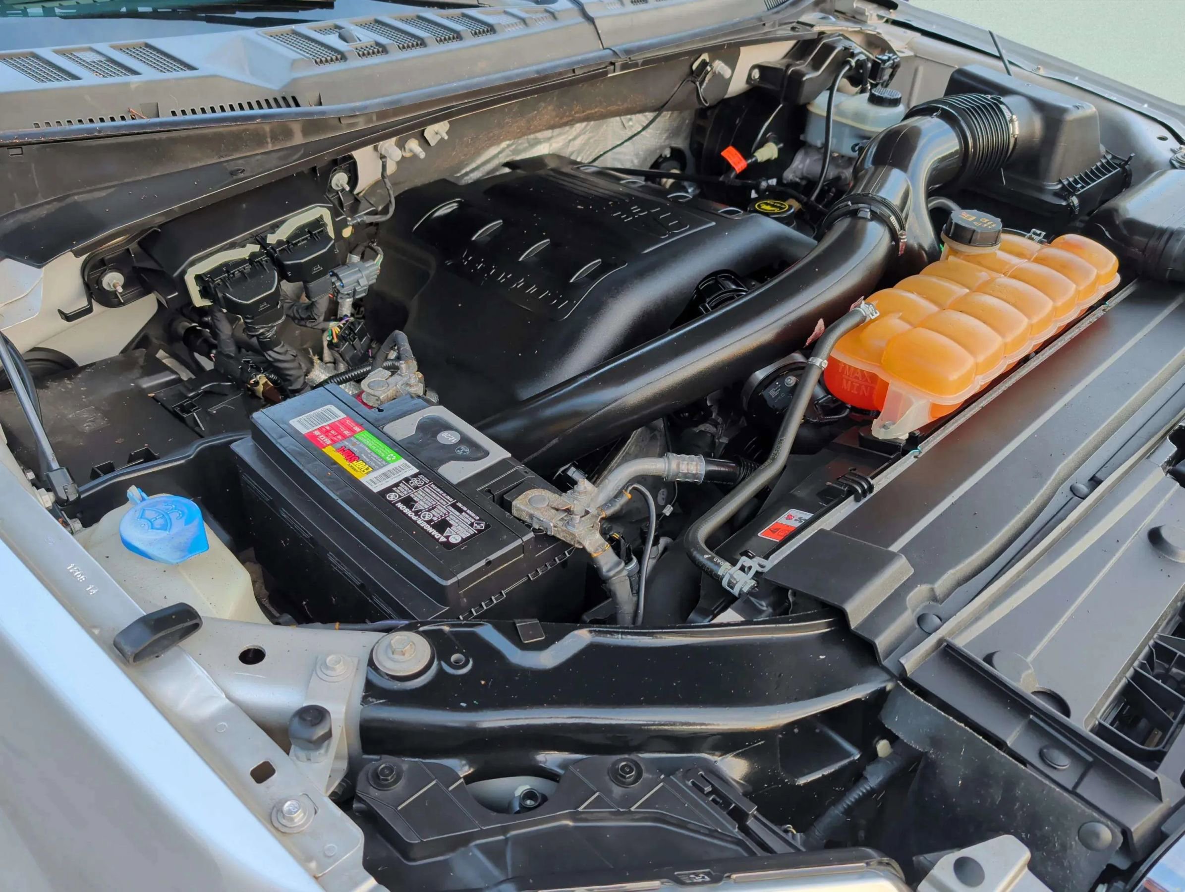 Used 2015 Ford F150 XLT AWD/4WD image 34