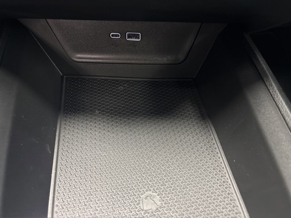 New 2026 Chevrolet Equinox LT w/ Convenience Package II image 33