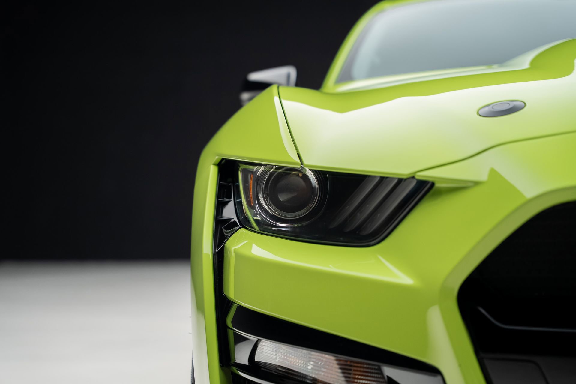 Used 2020 Ford Mustang Shelby GT500 w/ Technology Package image 9