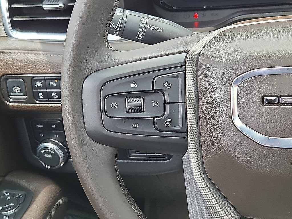 Used 2024 GMC Yukon Denali w/ Max Trailering Package AWD/4WD image 18