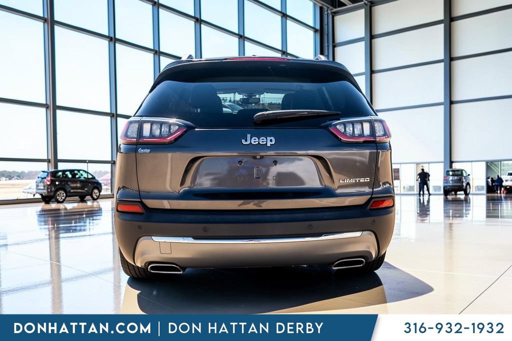 Used 2019 Jeep Cherokee Limited w/ Luxury Group FWD image 29