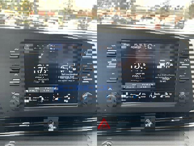 Used 2025 Hyundai Elantra Sport image 50