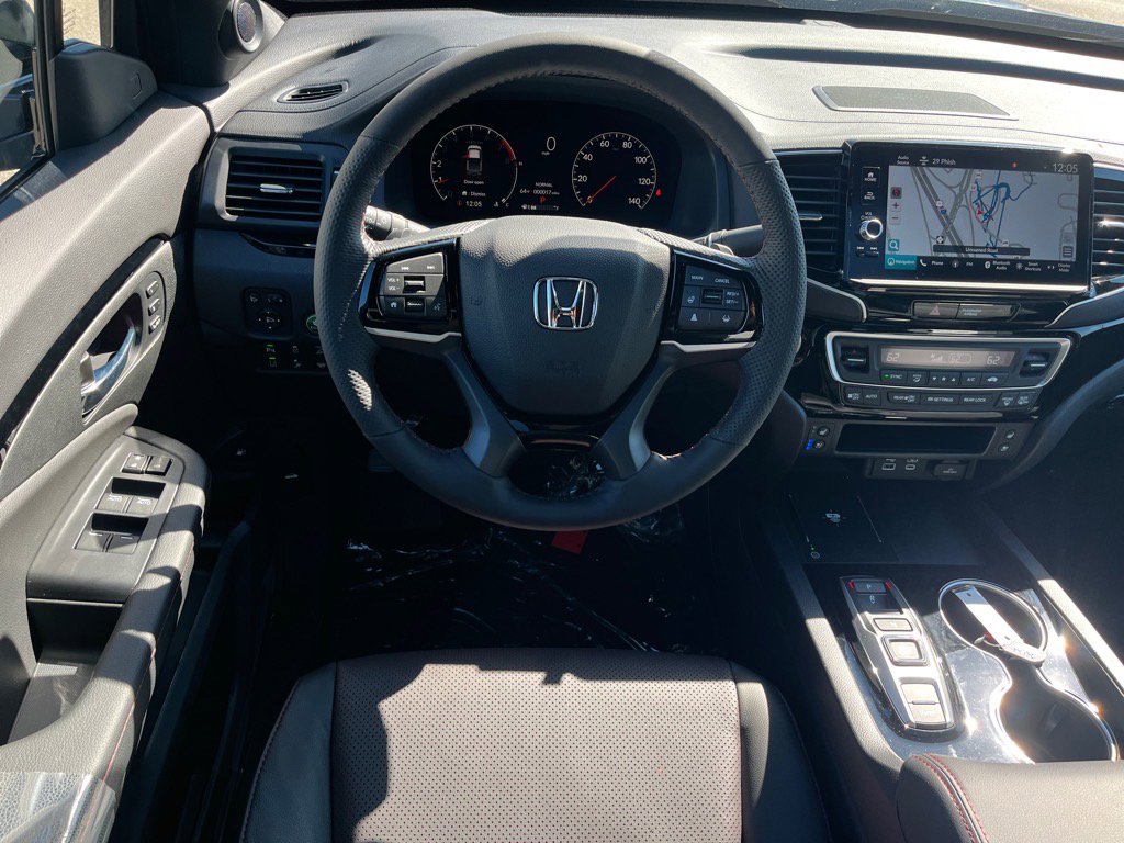 New 2026 Honda Ridgeline Black Edition image 4