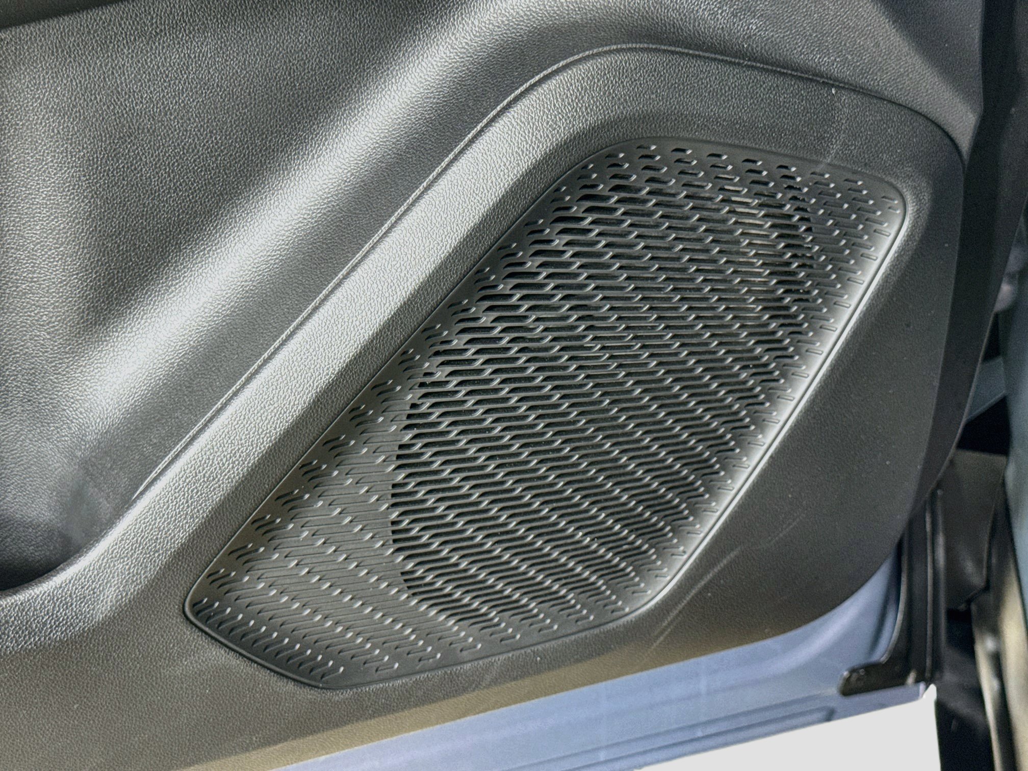 Used 2026 Chevrolet Equinox EV LT w/ LPO, All-Weather Mat Package FWD image 21
