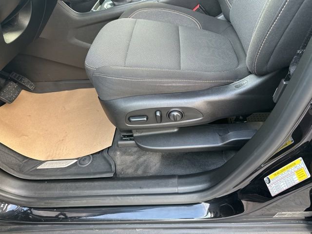 Used 2020 Chevrolet Traverse LT image 11