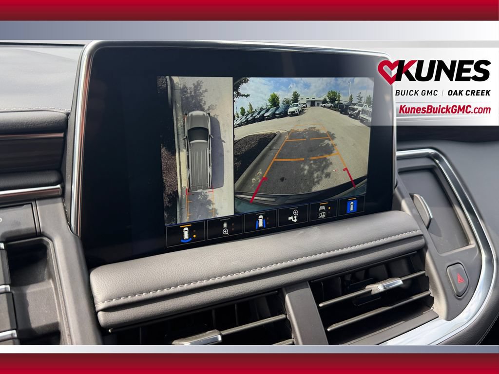 Used 2023 Chevrolet Tahoe Z71 w/ Luxury Package AWD/4WD image 28