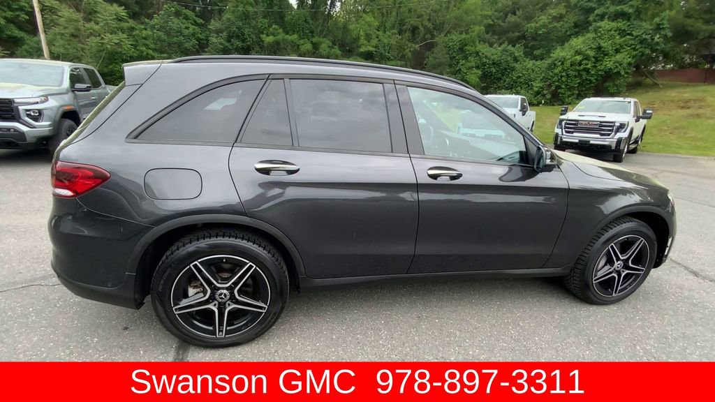 Used 2021 Mercedes-Benz GLC 300 4MATIC w/ AMG Line image 10