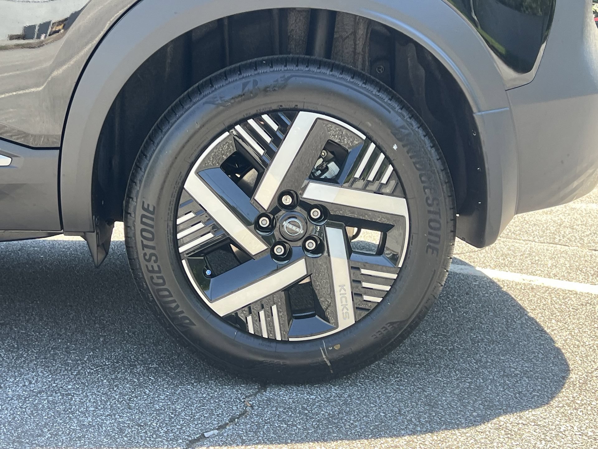 New 2026 Nissan Kicks SV w/ Cold Weather Package FWD image 23