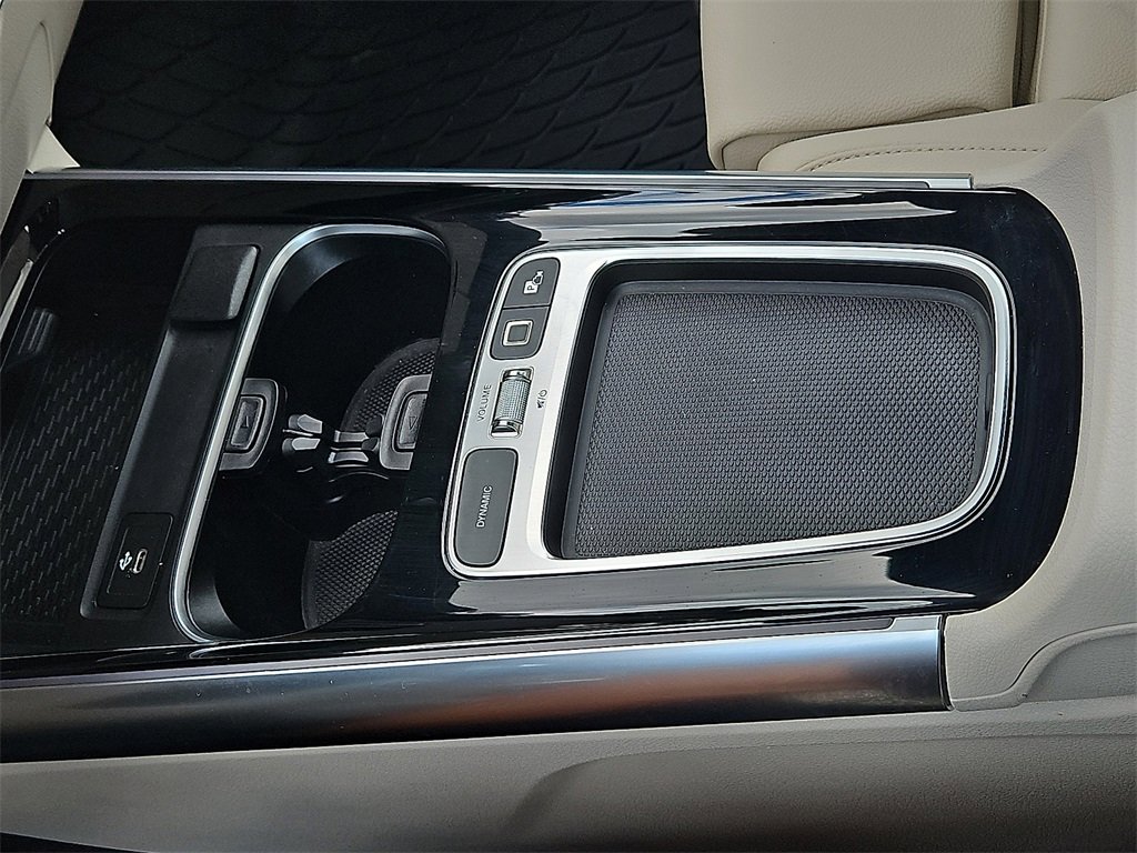 Certified 2025 Mercedes-Benz GLA 250 4MATIC image 24