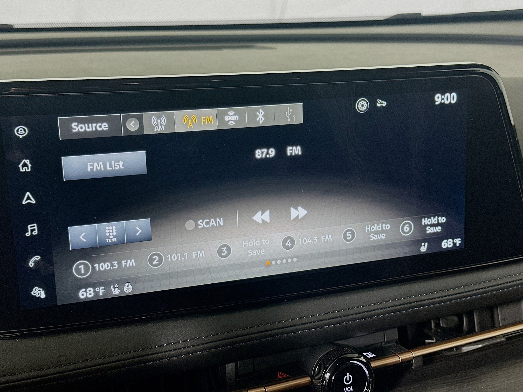 Used 2024 Nissan Ariya AWD image 21