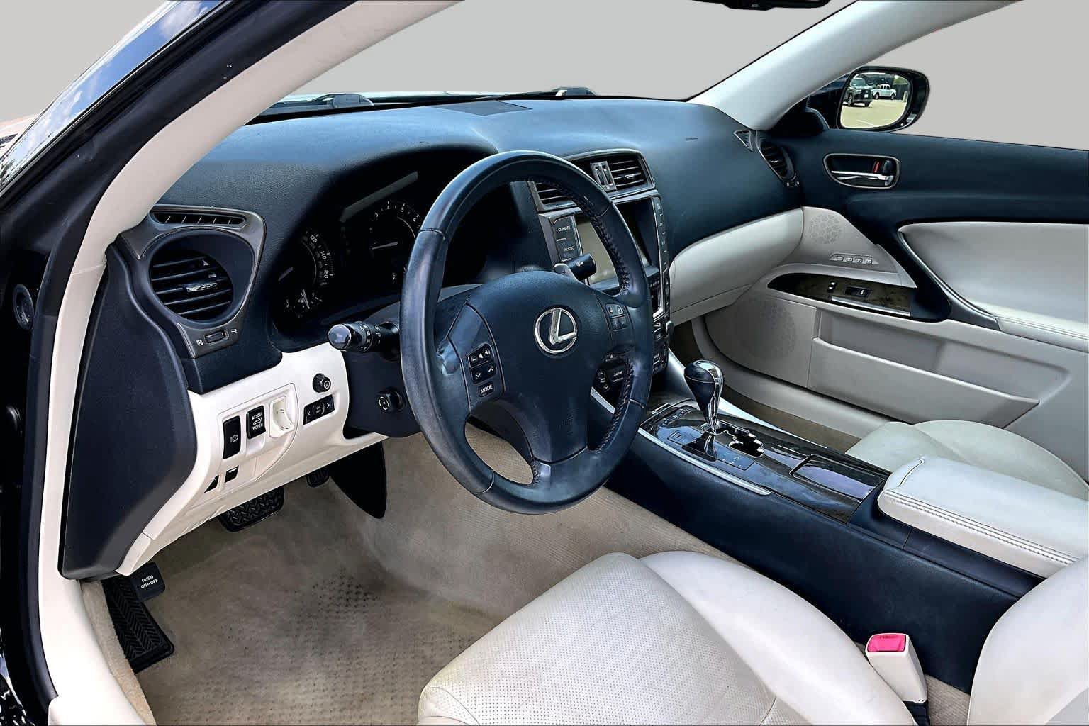 Used 2010 Lexus IS 350C RWD image 16