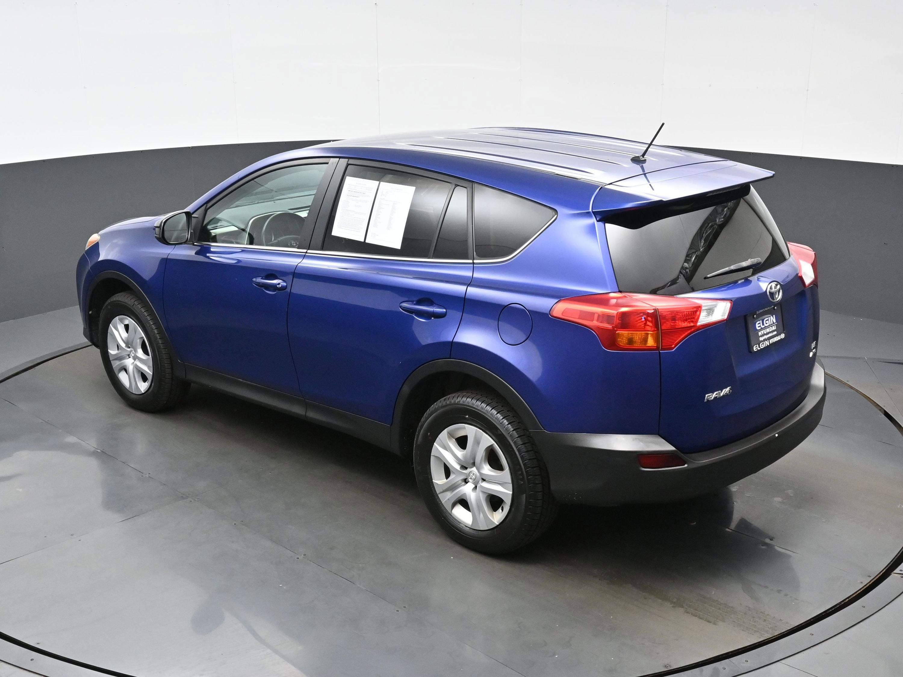 Used 2015 Toyota RAV4 LE AWD/4WD image 32