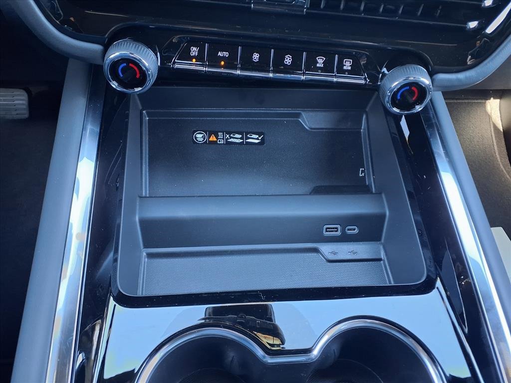 New 2026 Chevrolet Suburban High Country image 19