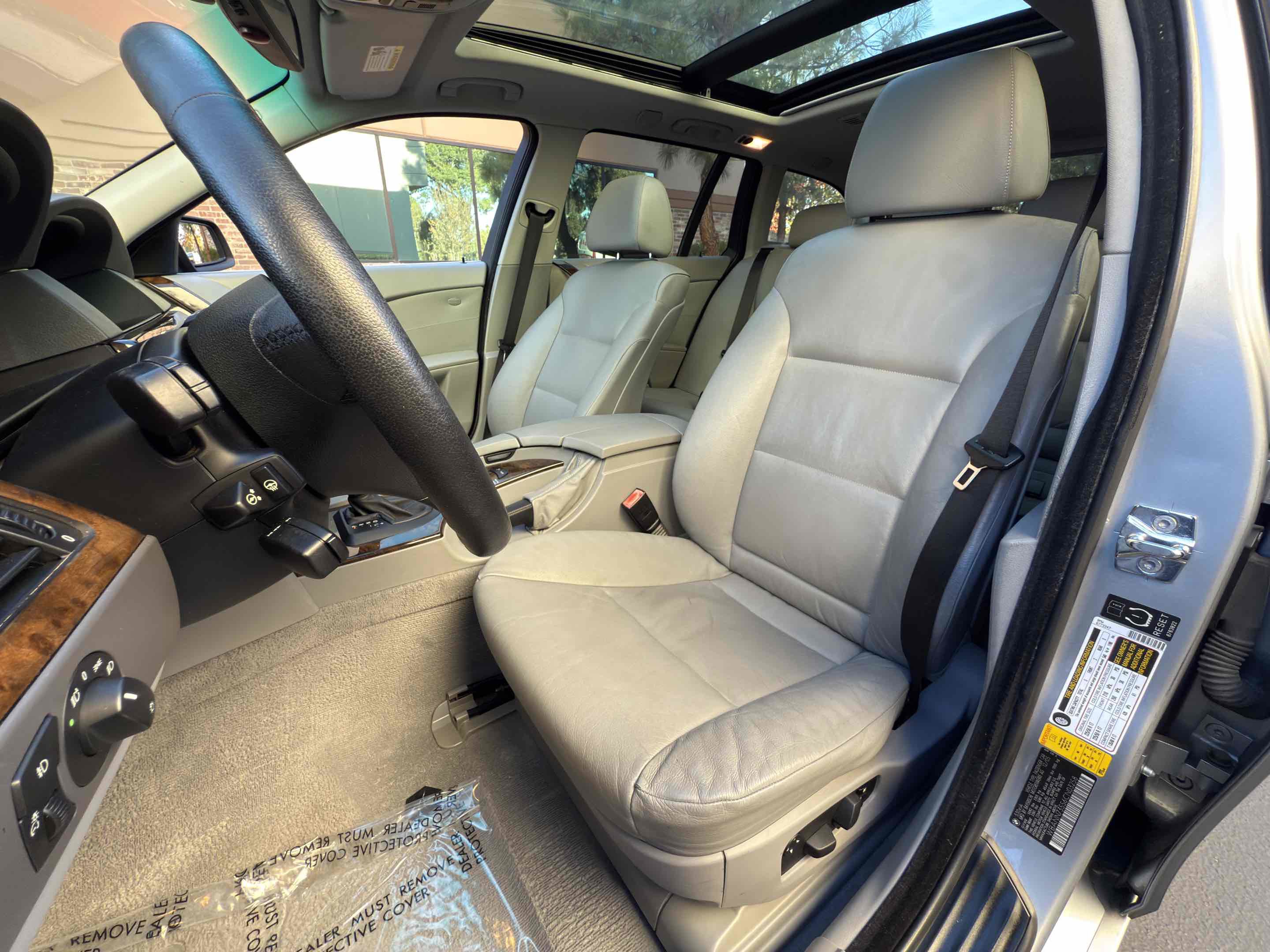 Used 2006 BMW 530xi Wagon image 40