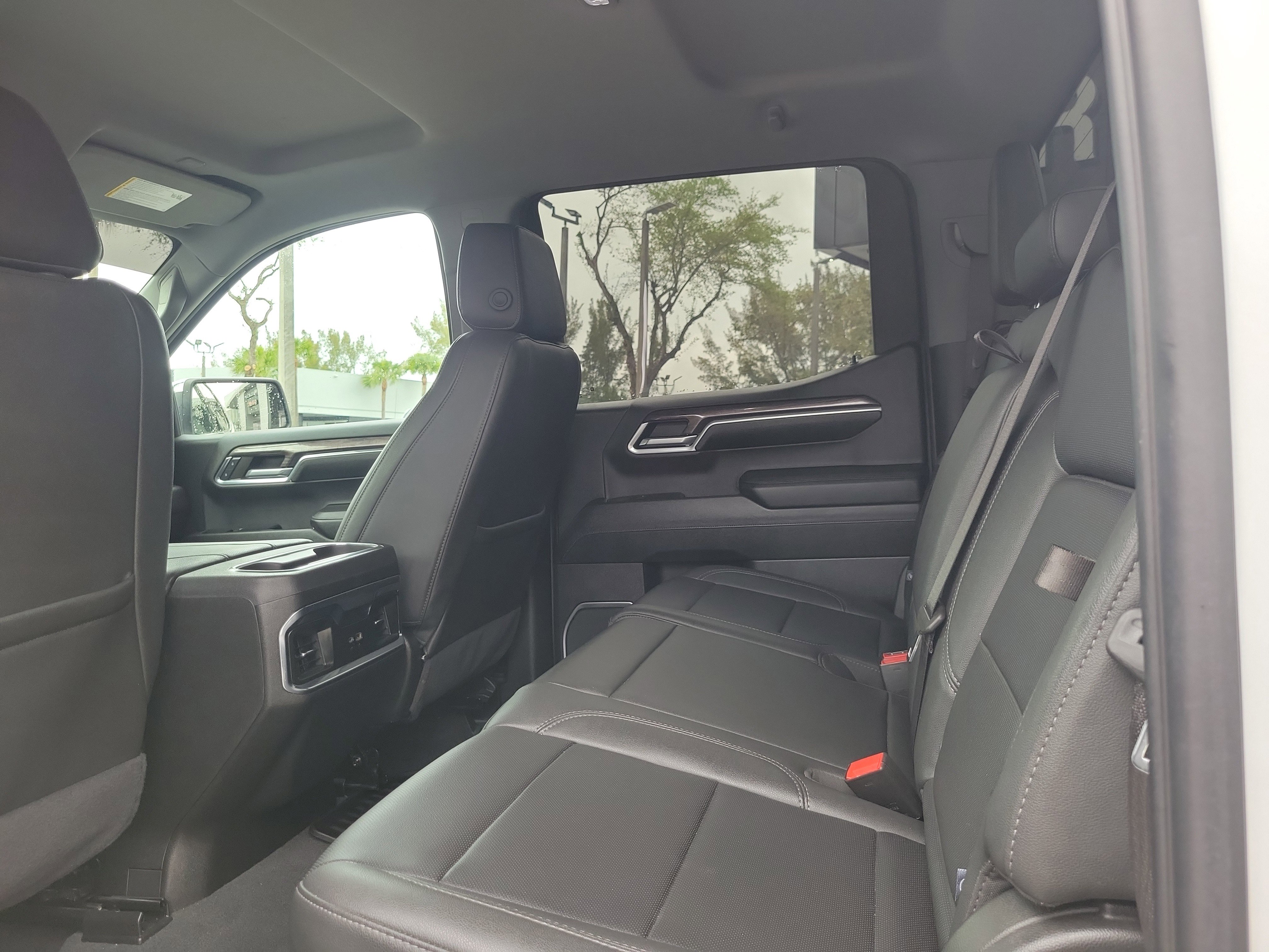 Used 2024 Chevrolet Silverado 1500 LTZ image 13