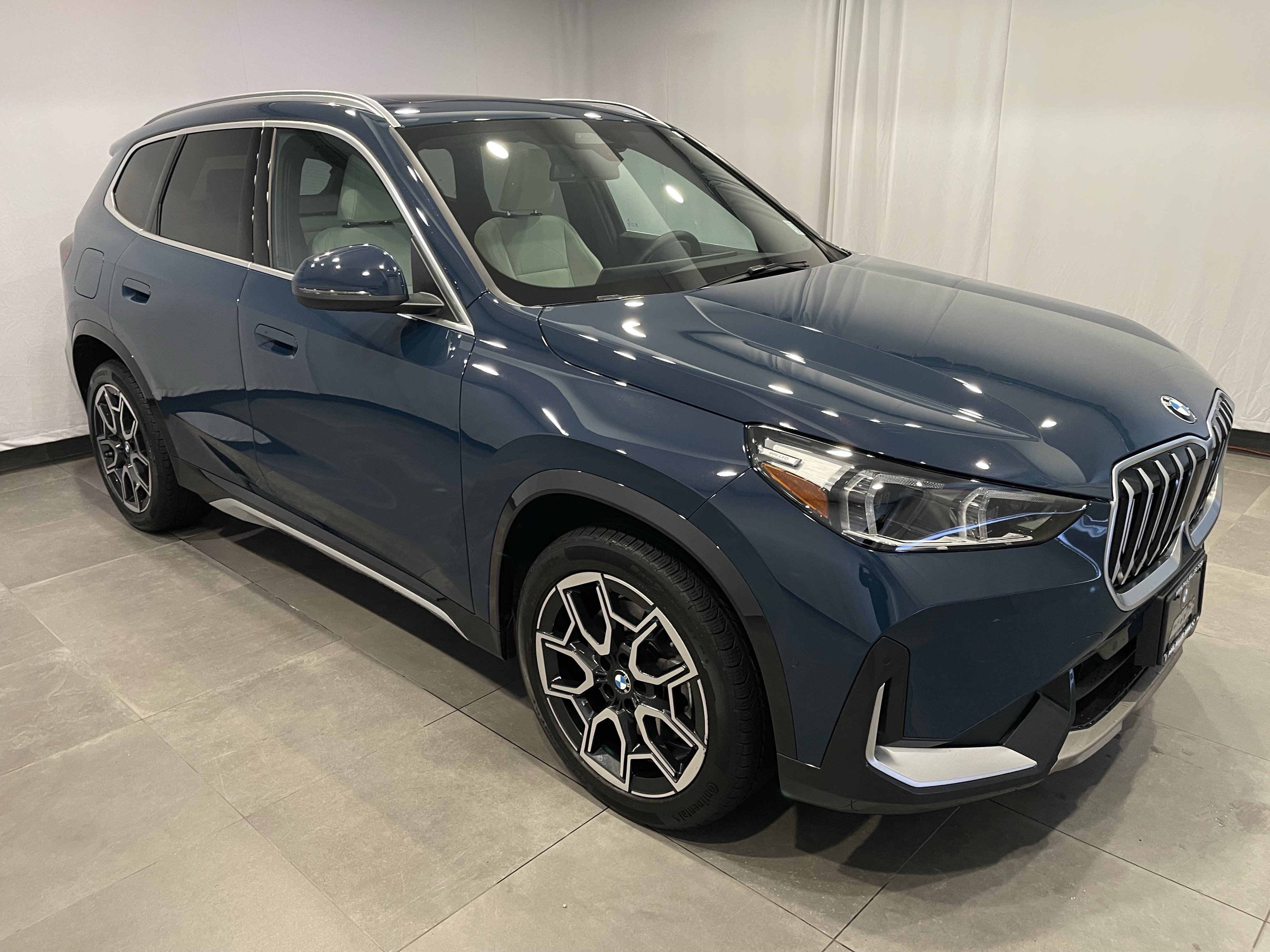 Used 2026 BMW X1 xDrive28i w/ Convenience Package AWD/4WD video 3
