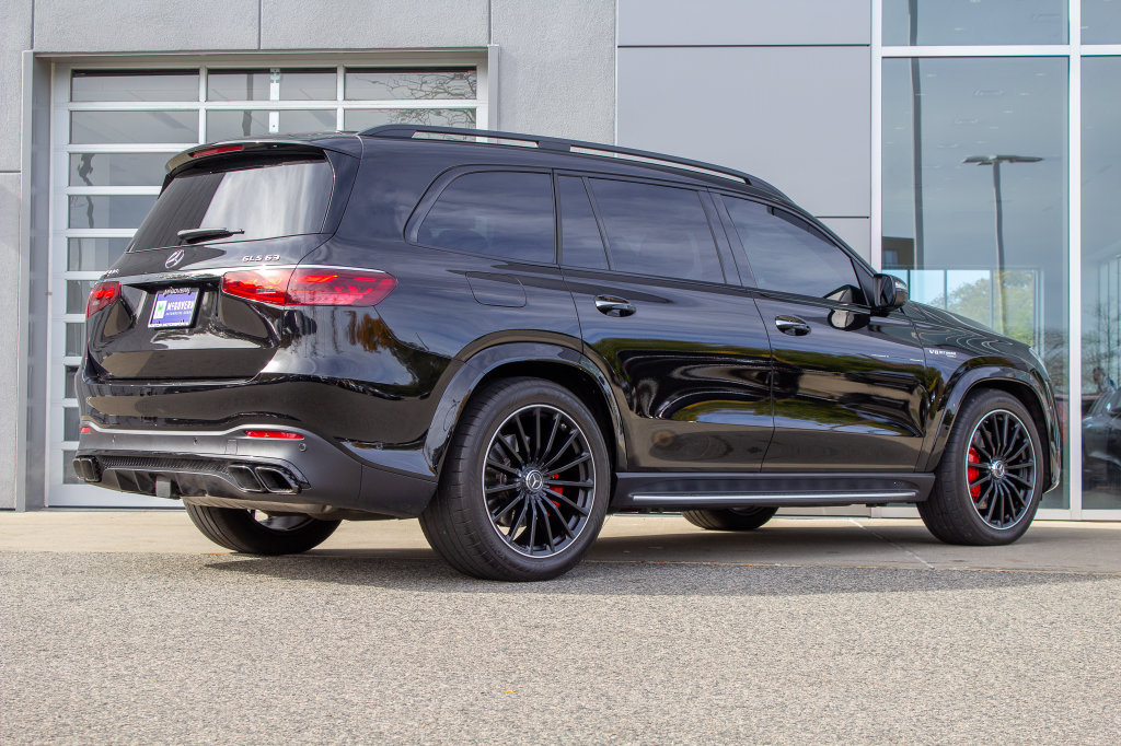 Used 2026 Mercedes-Benz GLS 63 AMG 4MATIC image 10