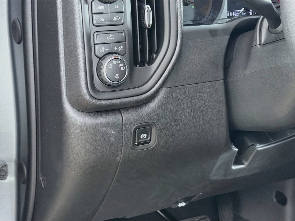 New 2026 Chevrolet Silverado 1500 Custom AWD/4WD image 10