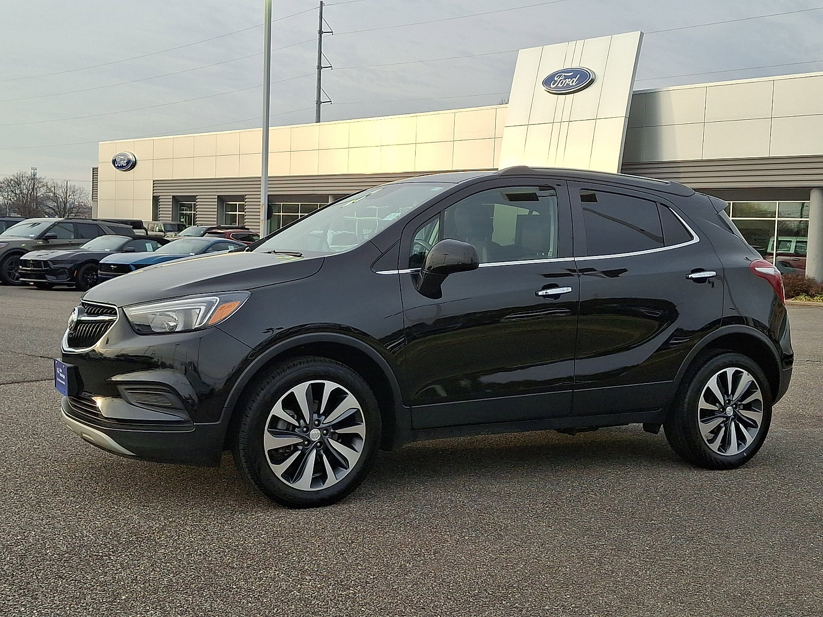 Used 2022 Buick Encore Preferred w/ Safety Package image 5