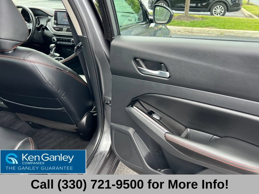 Used 2023 Nissan Altima 2.5 SR AWD/4WD image 52