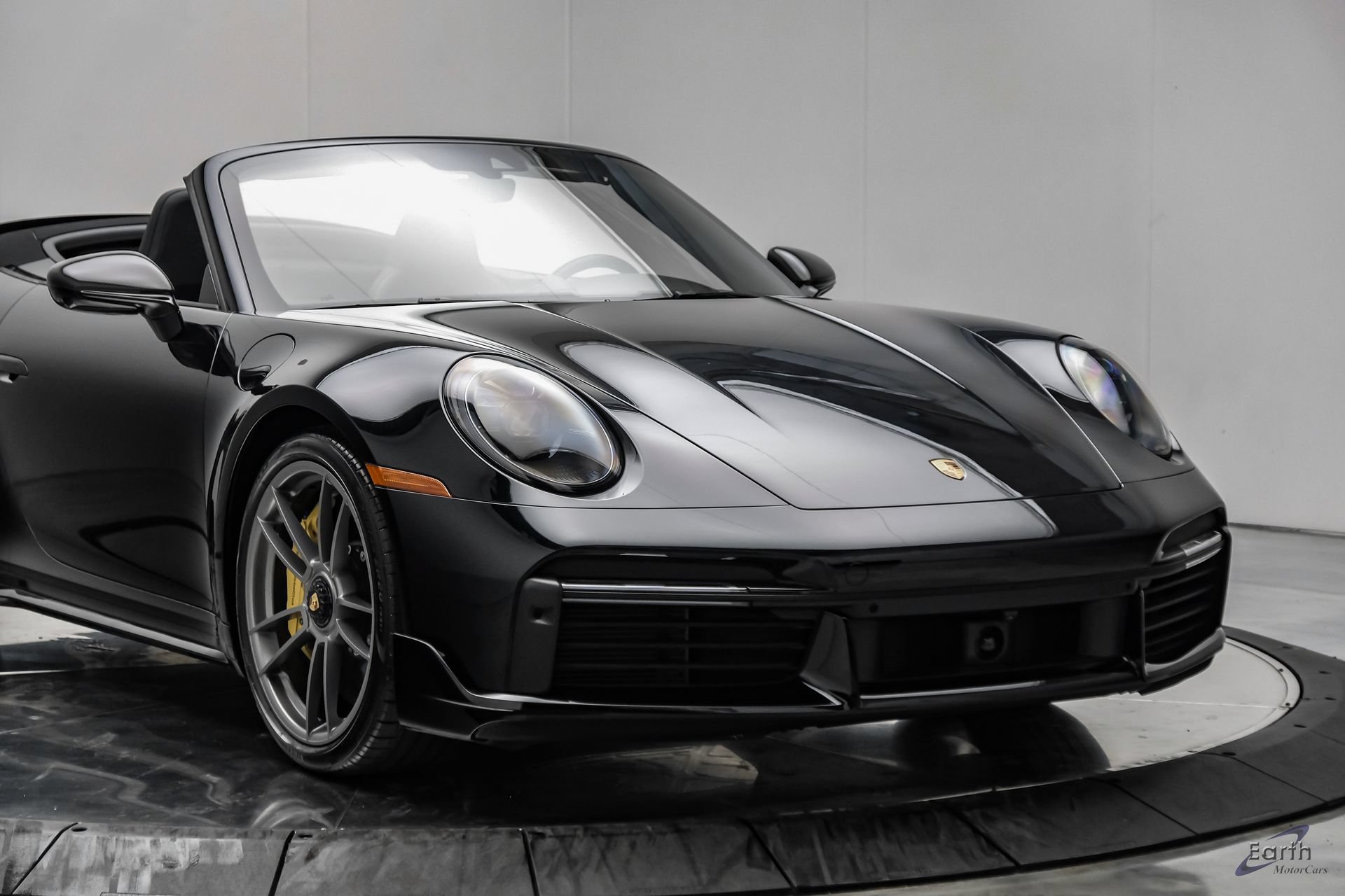 Used 2025 Porsche 911 Turbo S w/ Exterior Sport Package AWD/4WD image 35