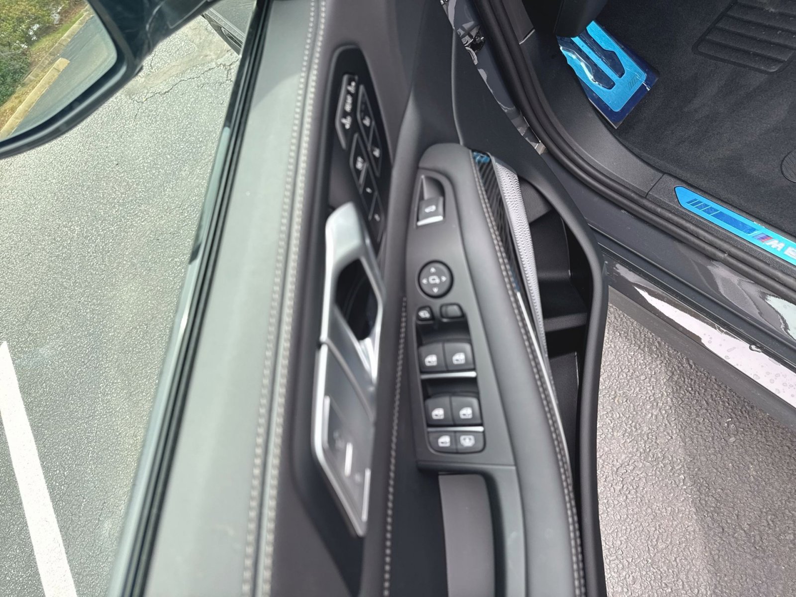 New 2026 BMW X7 M60i image 9