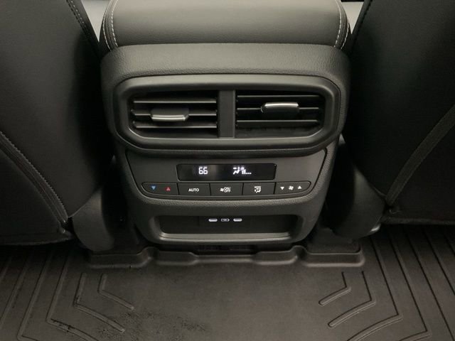 Certified 2025 Honda Pilot Touring image 30