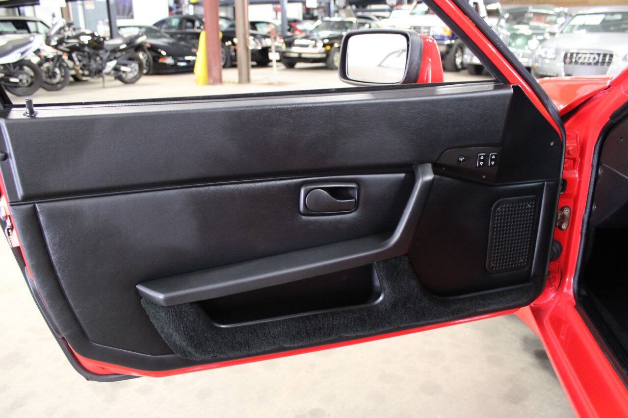 Used 1987 Porsche 944 Turbo RWD image 27
