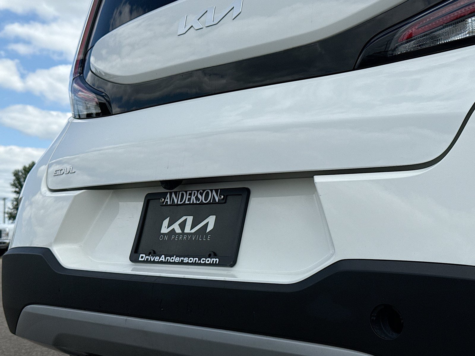 Used 2023 Kia Soul S FWD image 13