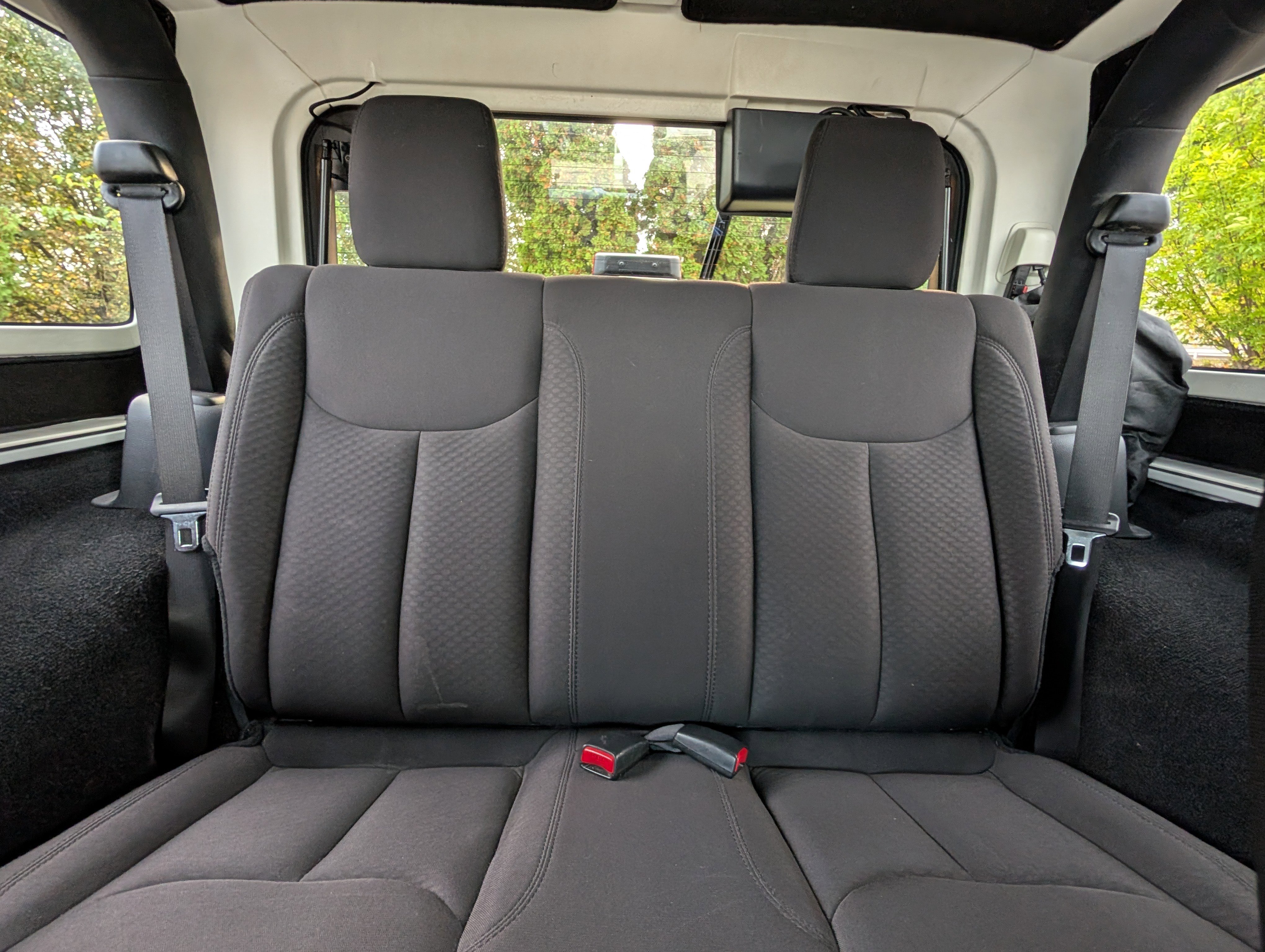 Used 2015 Jeep Wrangler Sport image 21