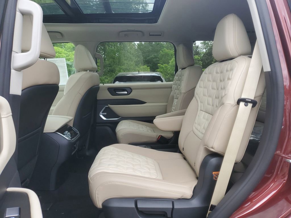 New 2025 Nissan Armada Platinum Reserve image 26