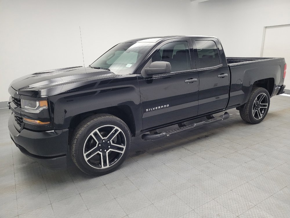 Used 2017 Chevrolet Silverado 1500 Custom w/ LPO, Black Pack image 2