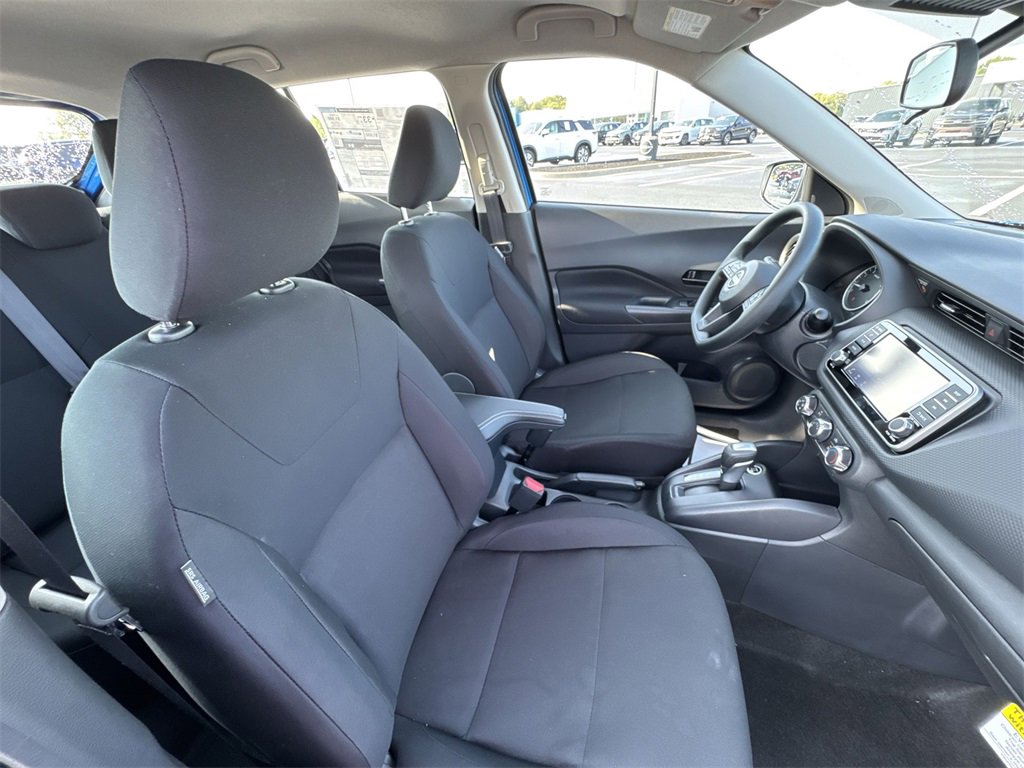 New 2025 Nissan Kicks Play S image 23
