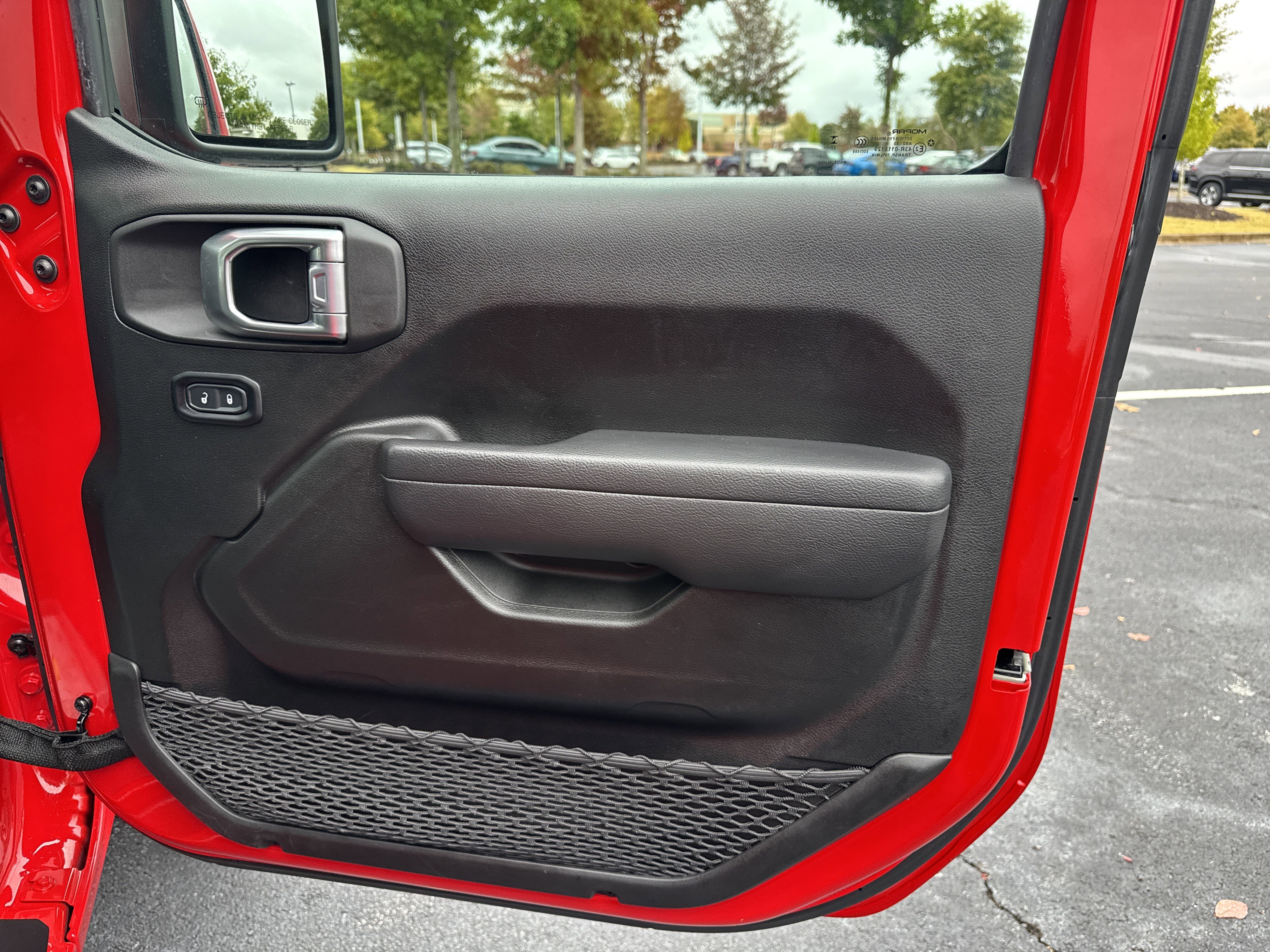 Used 2023 Jeep Gladiator Sport image 30